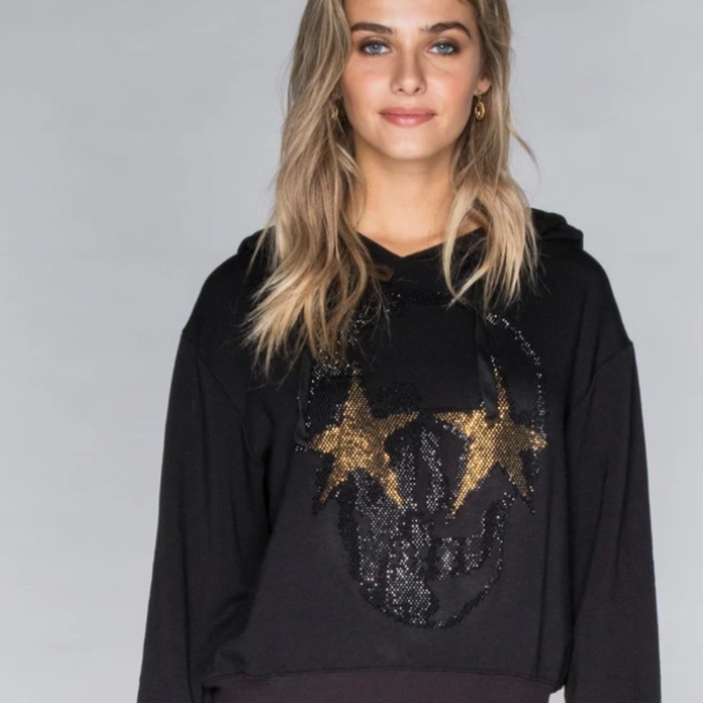 black skull hoodie